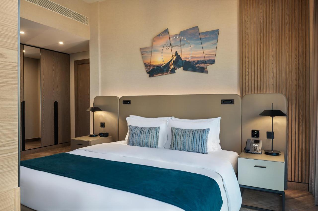 Paramount Hotel Midtown Dubai Exterior foto A bedroom at the hotel