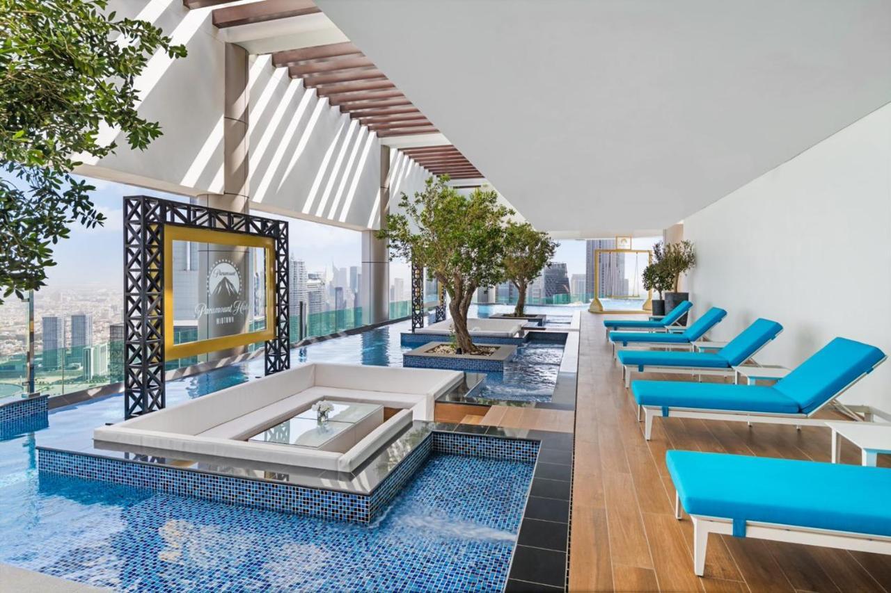 Paramount Hotel Midtown Dubai Exterior foto The pool at the 360° Sky Lounge